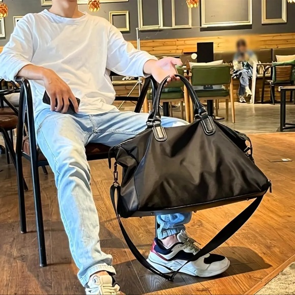 🖤New Weekender Travel Bag in Black 🖤 - Picture 5 of 5